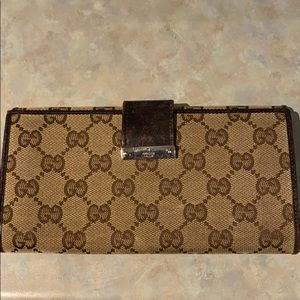 Gucci clutch